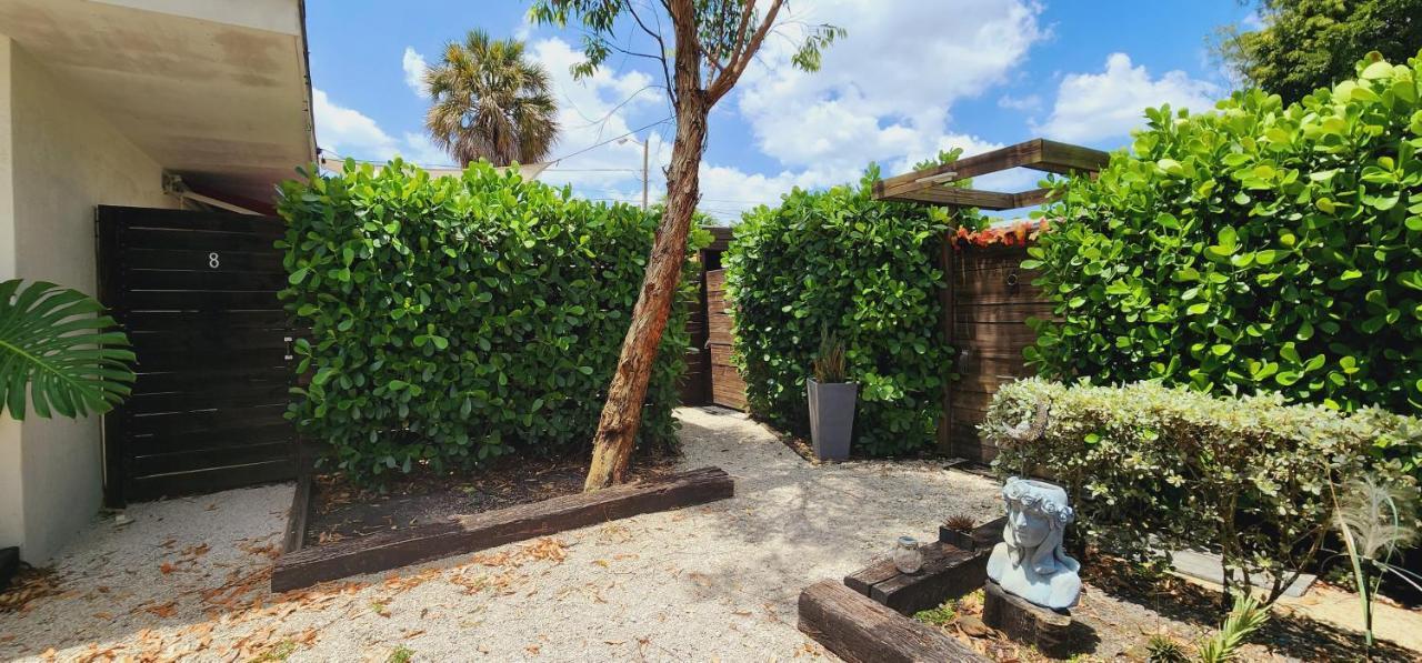 Private Aparment Studio In The Hard Of Miami Unit # 6 Opa-locka Екстериор снимка