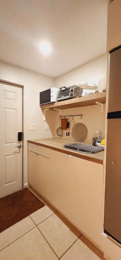 Private Aparment Studio In The Hard Of Miami Unit # 6 Opa-locka Екстериор снимка